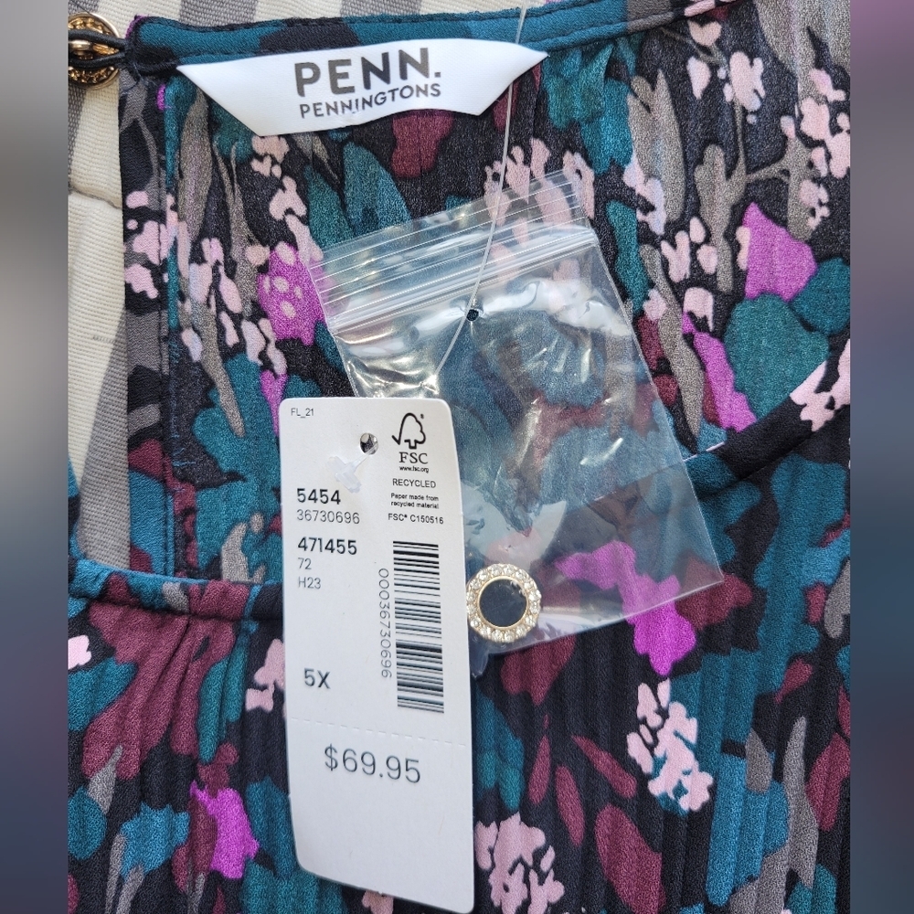 Penningtons Black Floral Pleated Swing Blouse, BNWT, Size 5X - Picture 8 of 9